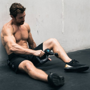 FIXX 1.0  перкусійний масажер Compex